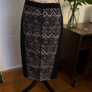 Elegant Black and Pink Pencil Skirt